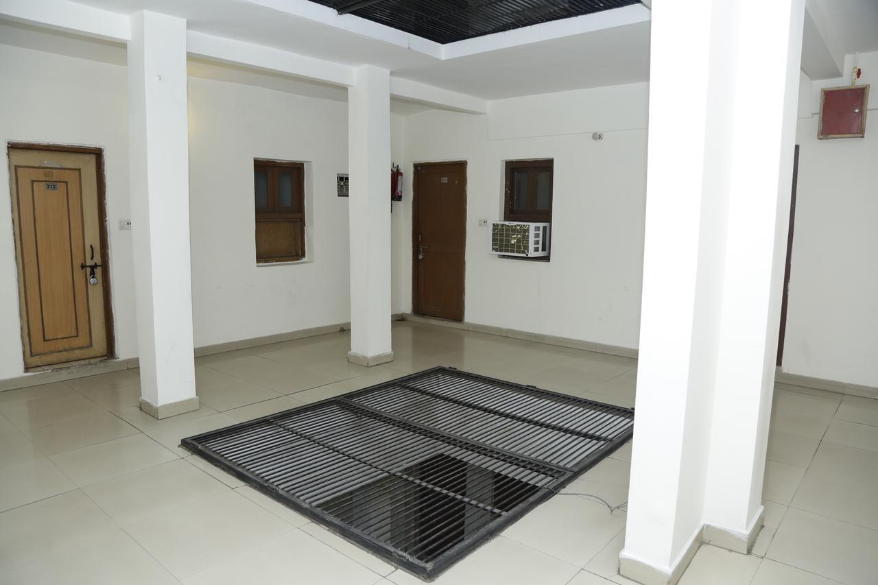 Vishal Hotel By Comfort Rooms Ню Делхи Екстериор снимка